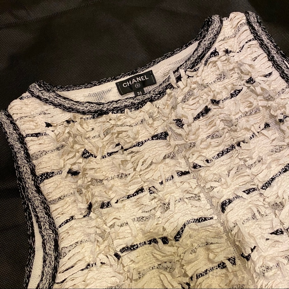 Chanel top vest